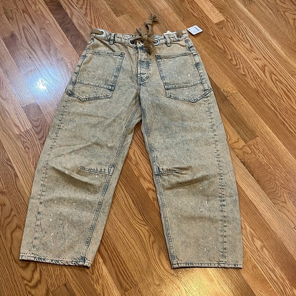 Free People Moxie Low Slung Pull On Barrel Wide Leg Jeans Size 27 NWT - Picture 6 of 15